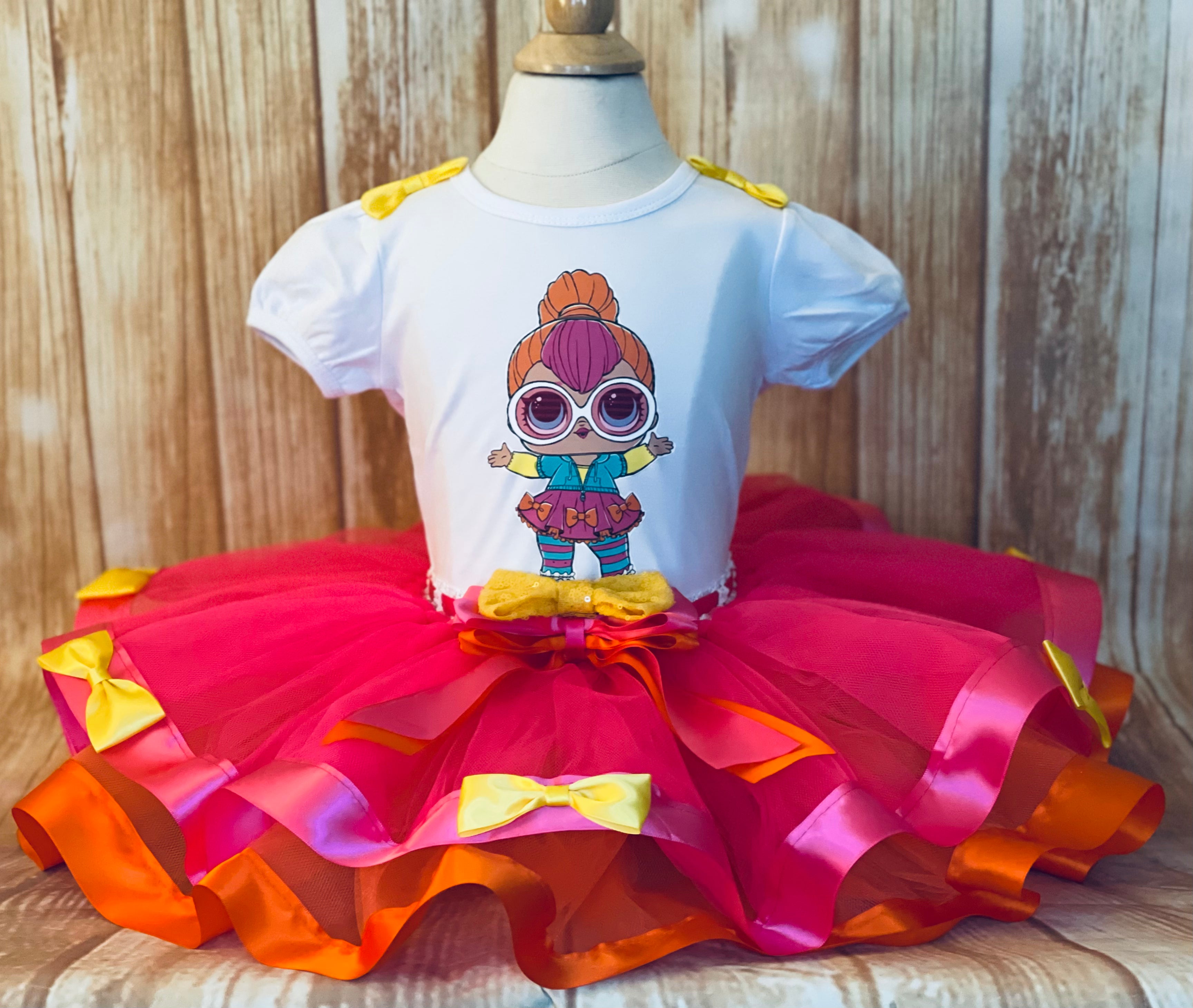 LOL Surprise Doll Neon QT Tutu Birthday Outfit
