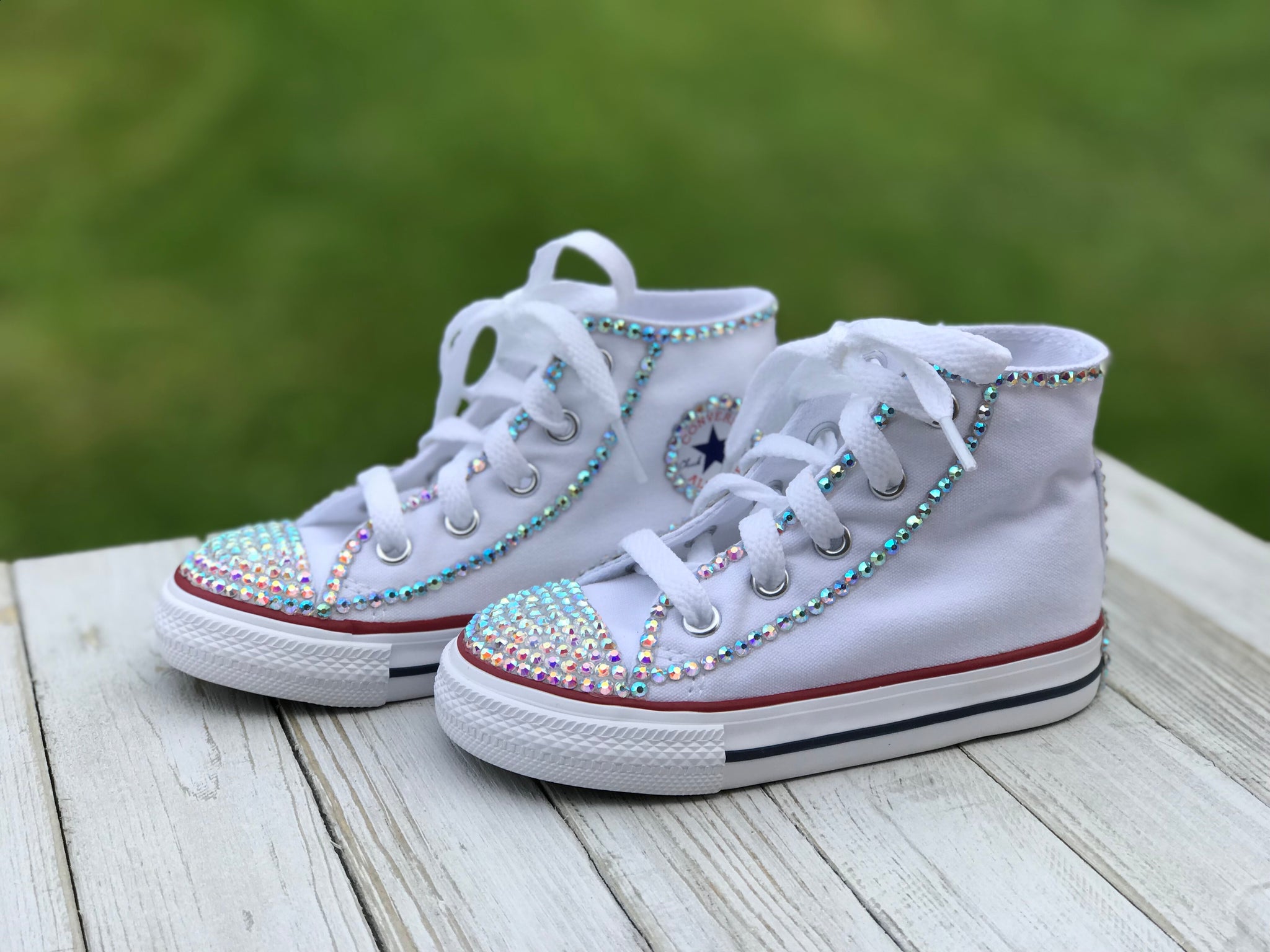 hjælpemotor Person med ansvar for sportsspil Forfærdeligt White Bling Converse Sneakers, Little Kids Shoe Size 10-2 | Little Ladybug  Tutus