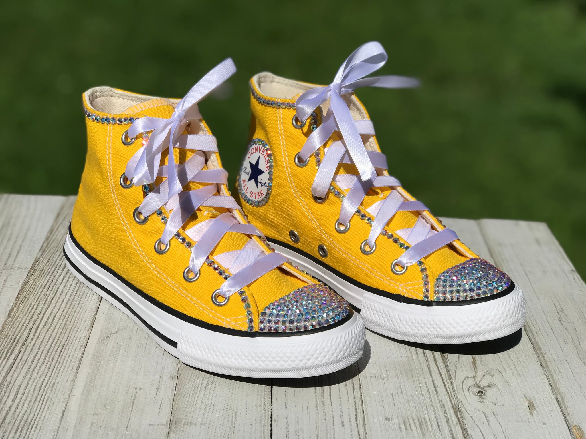 snyde fusion stå Yellow Blinged Converse Sneakers, Infants and Toddler Shoe Size 2-9 (H |  Little Ladybug Tutus